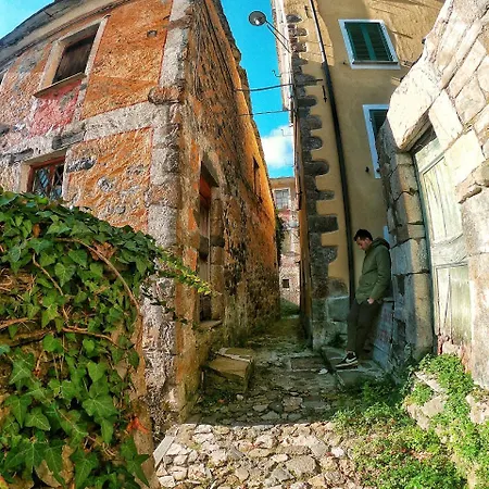 La Casa Con Giardino Tra Borghi, Boschi Cascate E Natura Апартаменты *